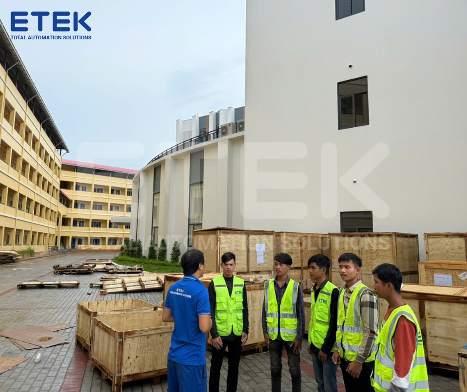 ETEK Tiến Hành Quá Trình Giao Nhận Và Triển Khai Thiết Bị Tại Campuchia
