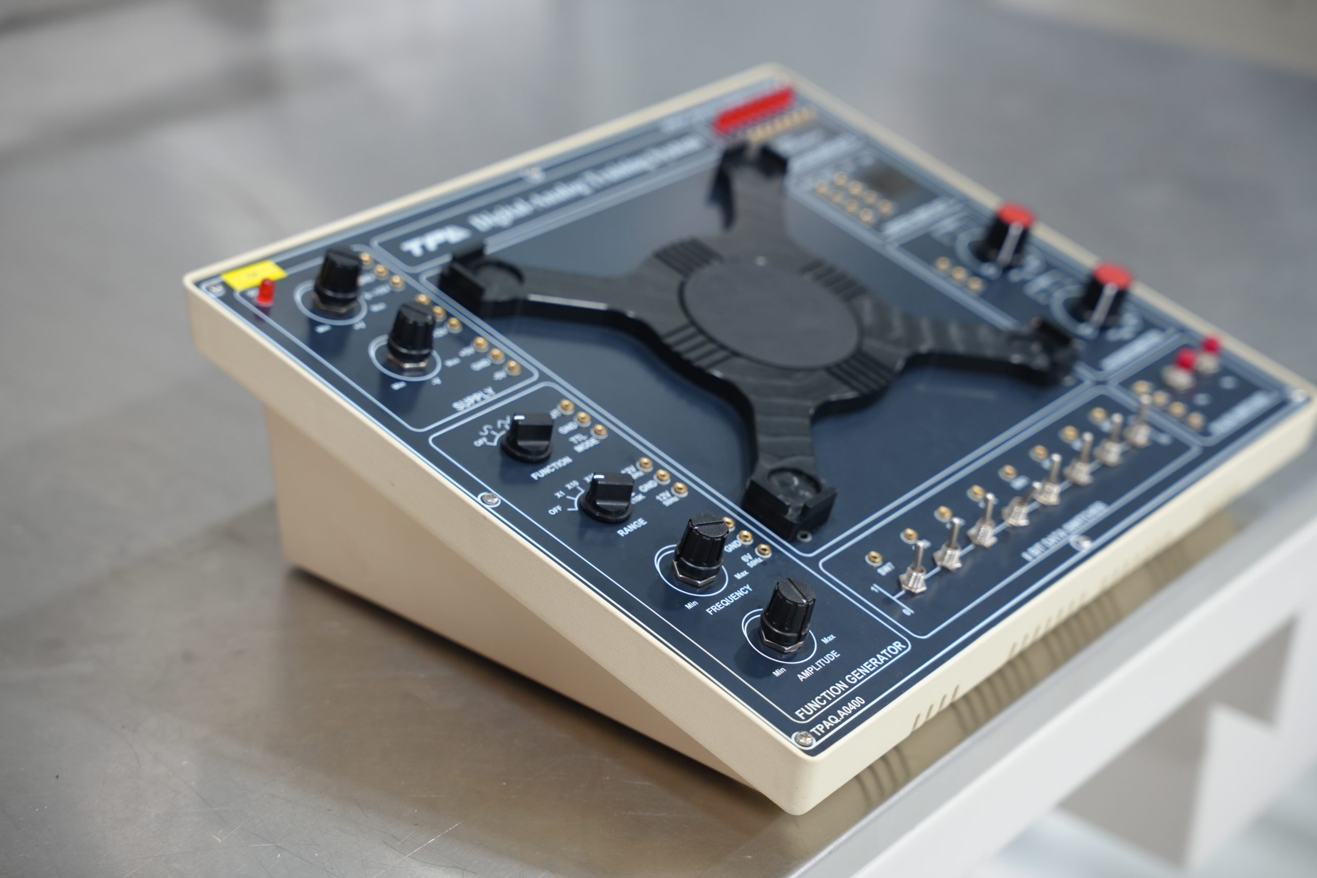 MODULE BỘ THÍ NGHIỆM ĐIỆN TỬ CƠ BẢN CÓ KẾT NỐI MÁY TÍNH - Ảnh 1