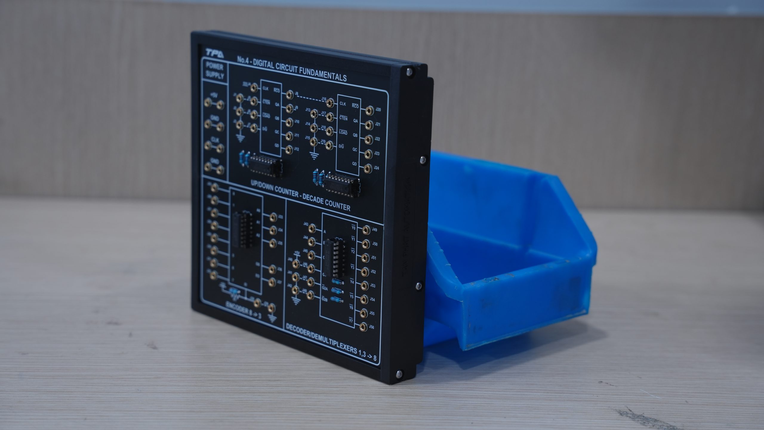 BỘ THÍ NGHIỆM MẠCH KHUẾCH ĐẠI TRANSISTOR - Ảnh 1