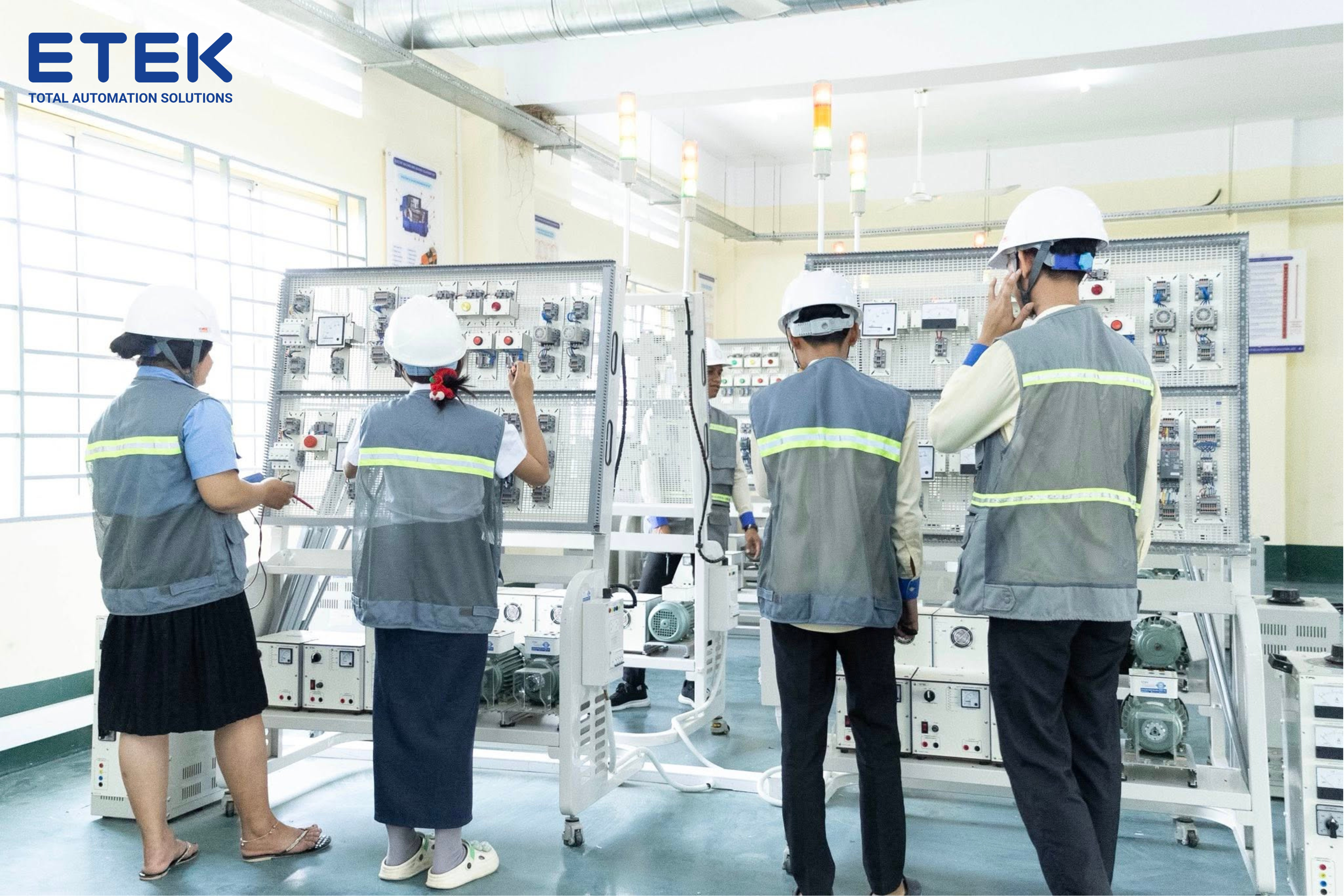 Thiết bị đào tạo 
