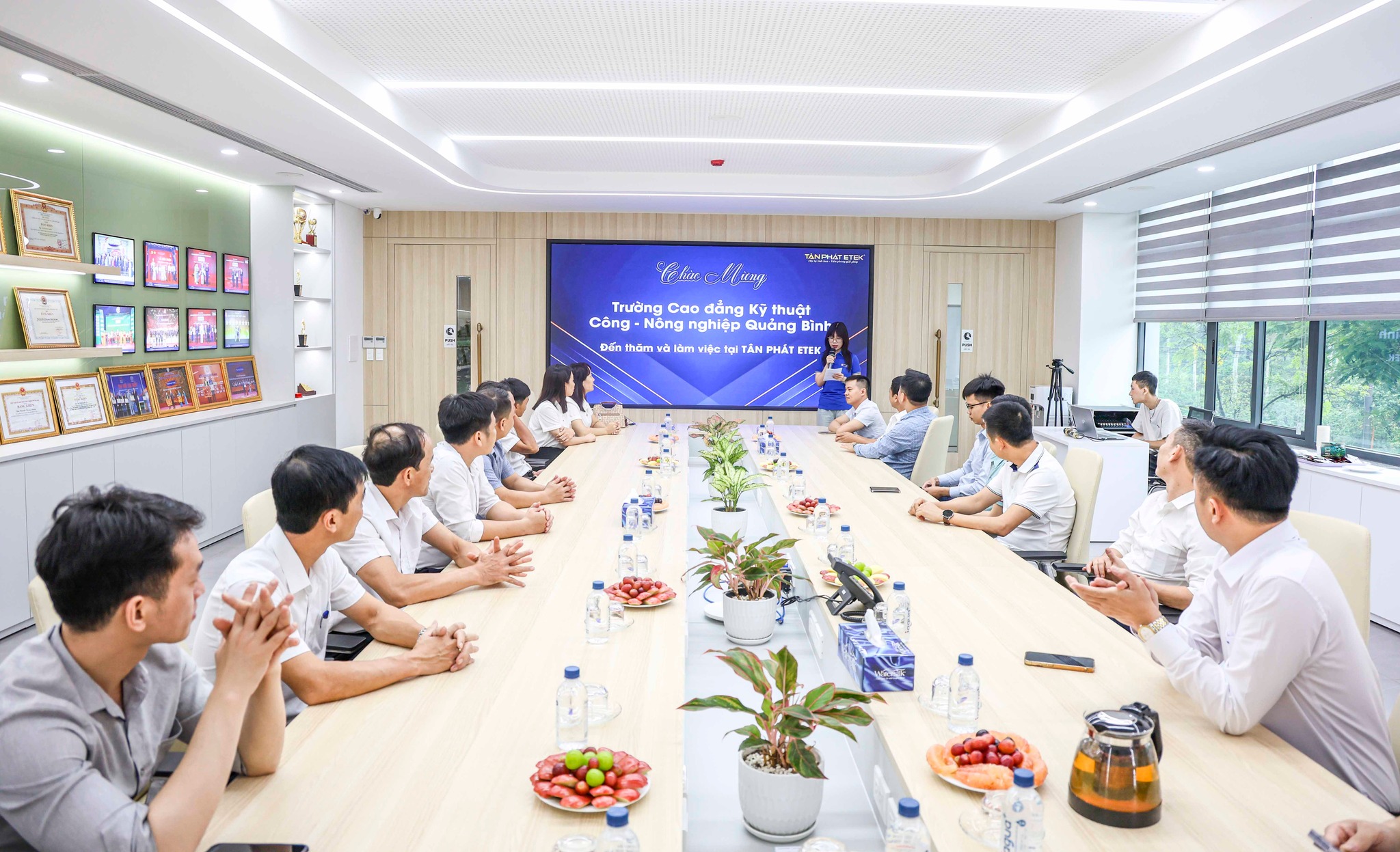 trường Quảng Bình