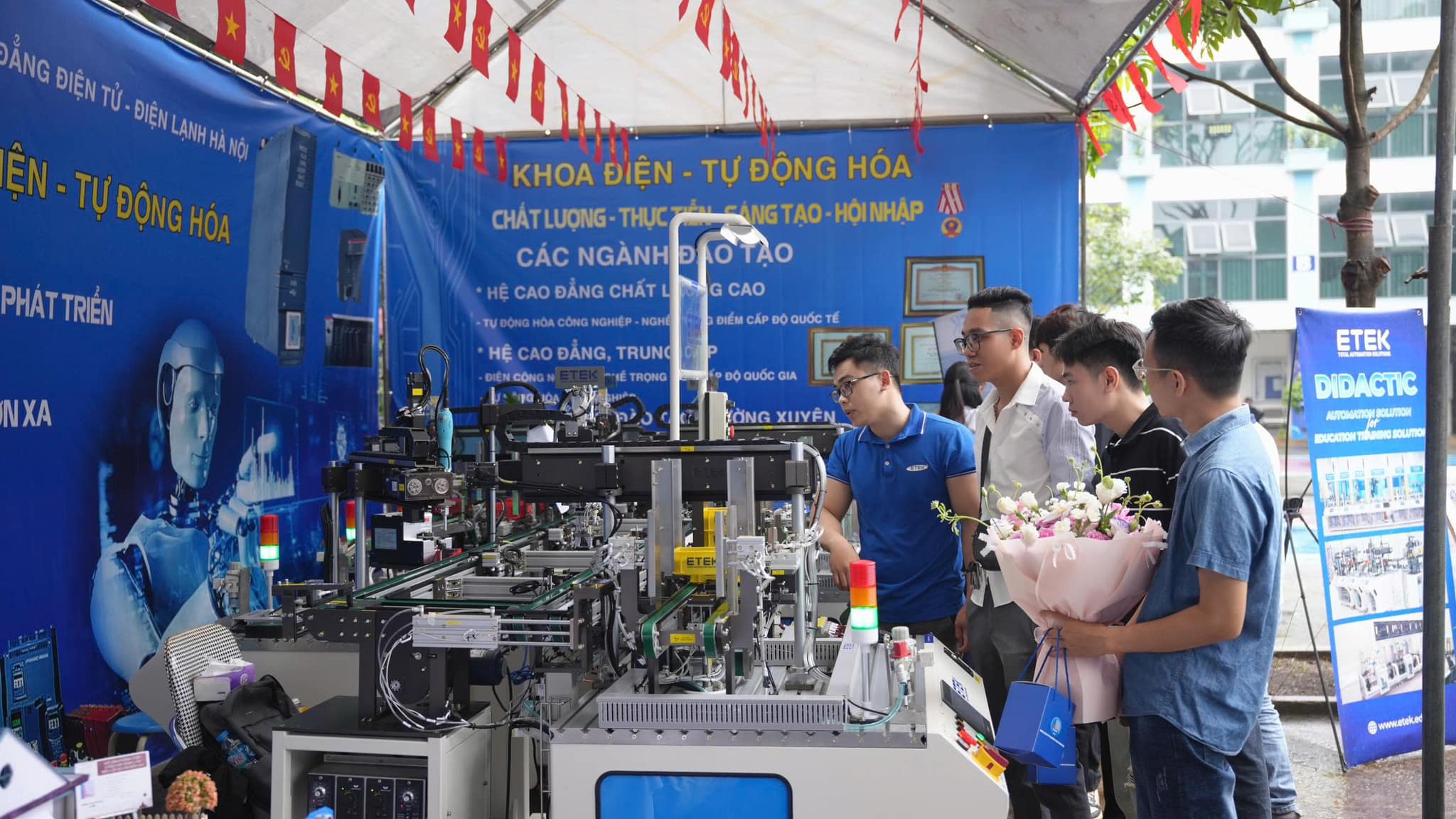 CĐ Điện tử - Điện Lạnh 