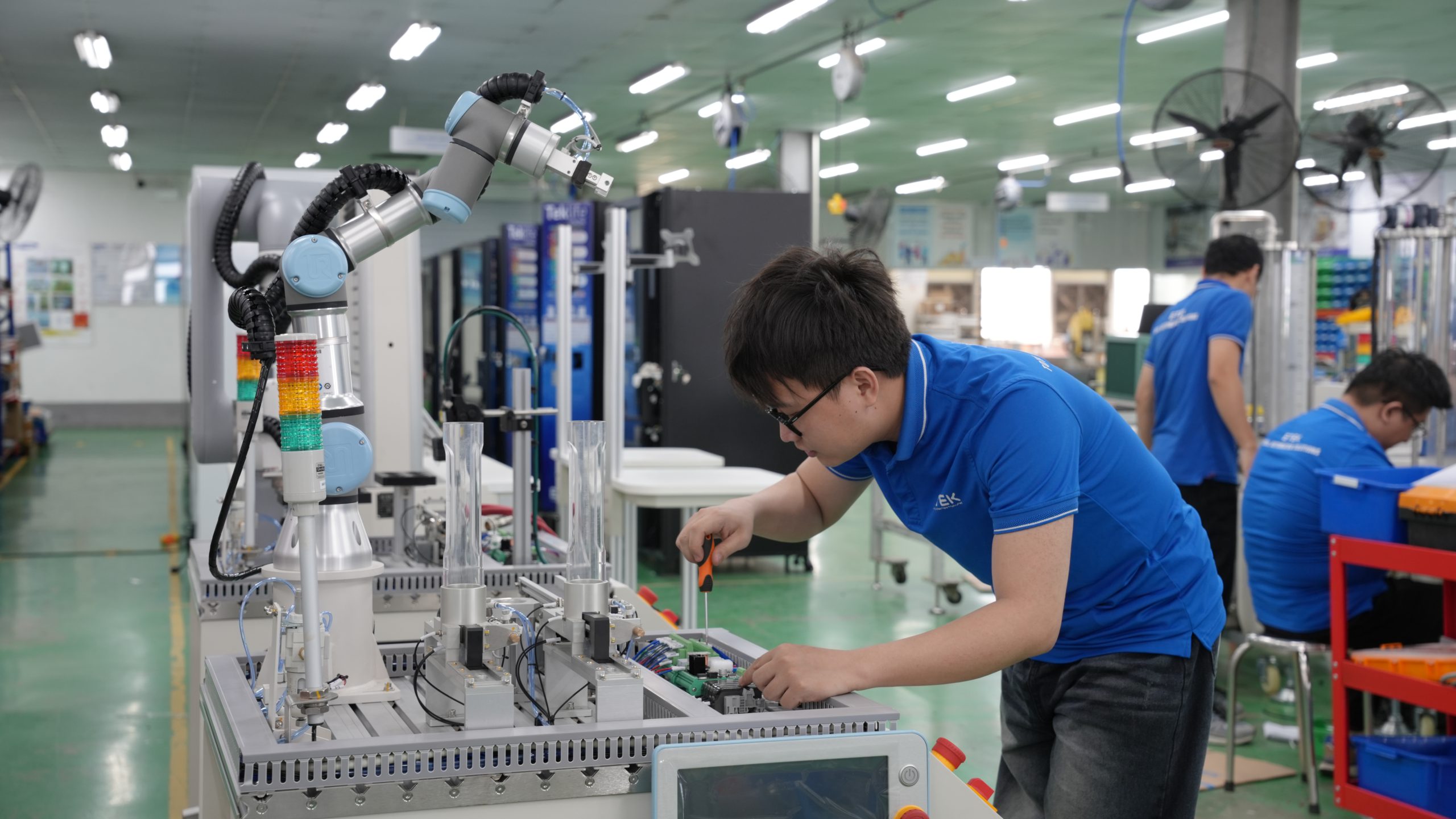 Thiết bị đào tạo robot