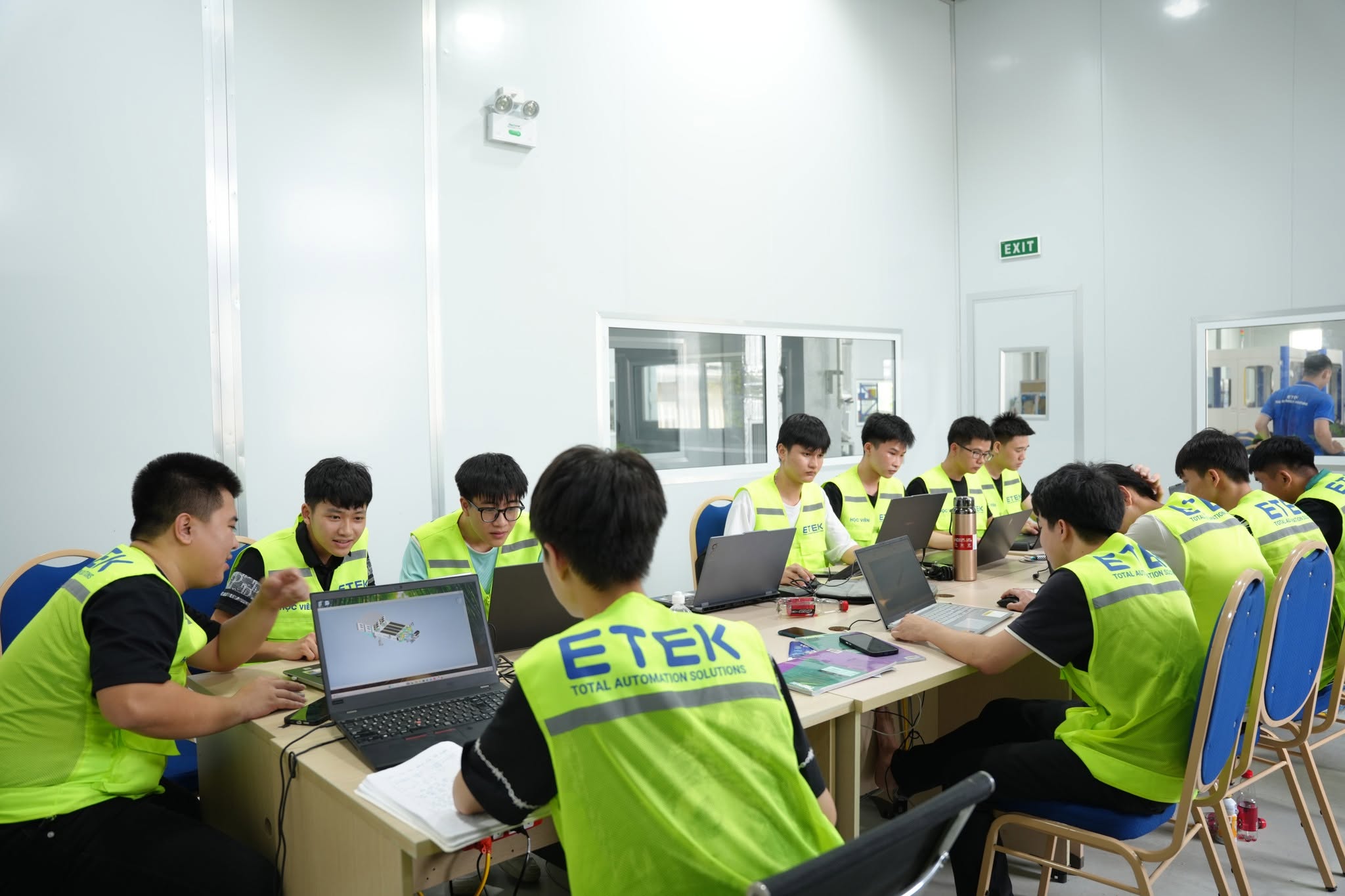ROBOT ĐƠN TRỤC - Ảnh 1