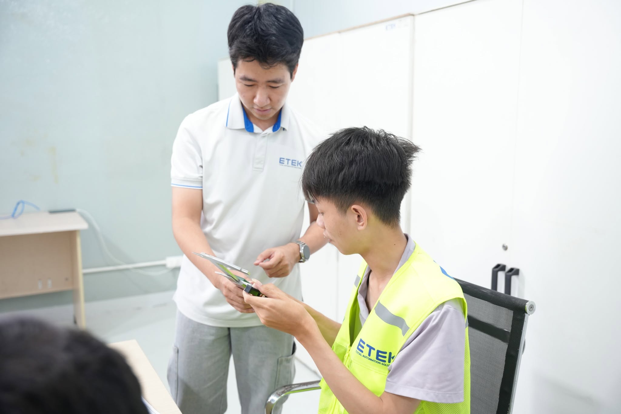THIẾT KẾ HỆ THỐNG CƠ ĐIỆN TỬ - Ảnh 1