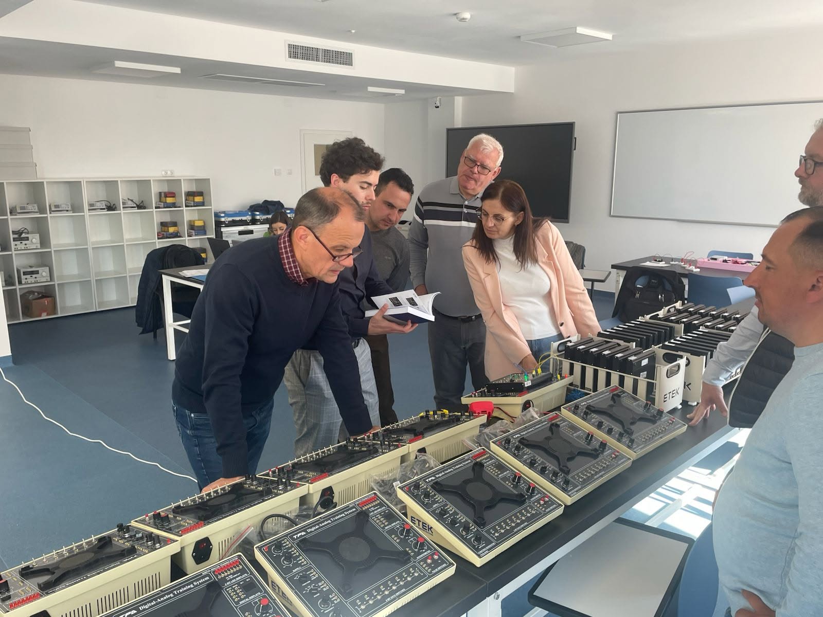 didactic equipment training equipment thiết bị đào tạo dịch vụ đào tạo go global etek