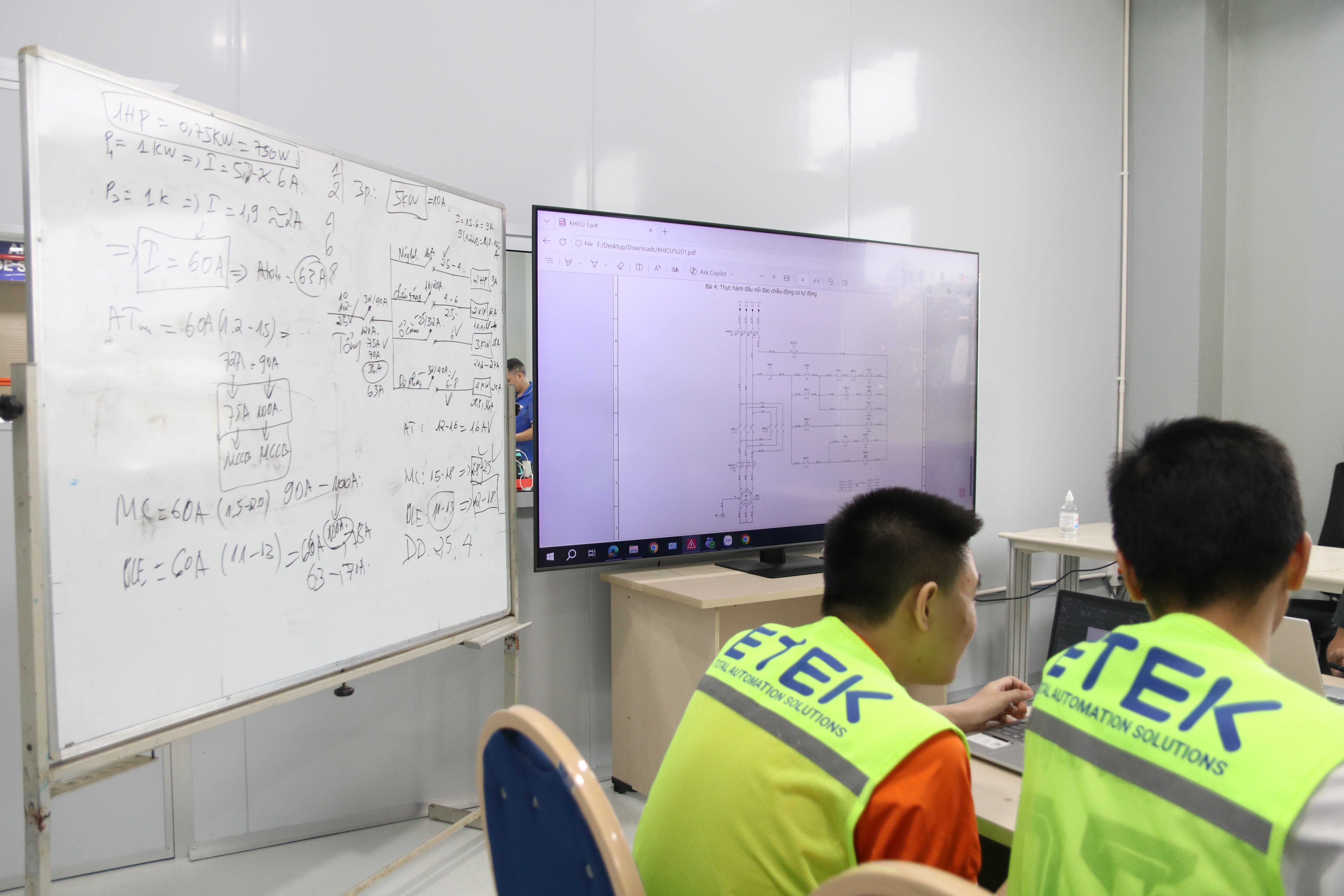 Etek didactic equipment thiết bị đào tạo training equipemnt Đào tạo thiết kế điện công nghiệp cho sinh viên Cơ điện tử